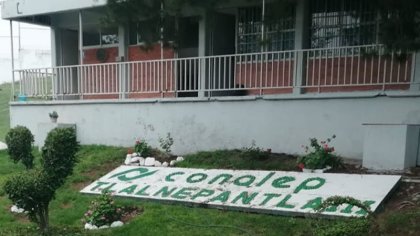 Tutora de Conalep es despedida en Tlalnepantla, denuncia acoso laboral