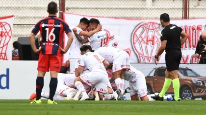 Nueva derrota del Ciclón, un equipo sin respuestas en el clásico ante Huracán