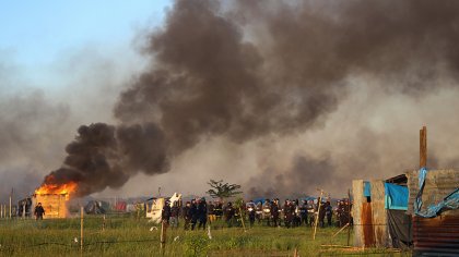 Lo que desenmascaró Guernica: balas y fuego a quienes enfrentan el ajuste del FdT y el FMI