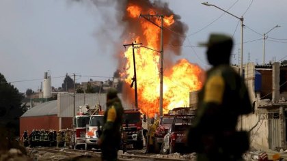 Fuertes explosiones en Puebla a causa de toma clandestina de gas LP