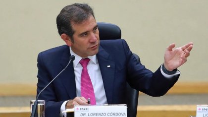 Lorenzo Córdova: de la academia a "wolden boy" del INE