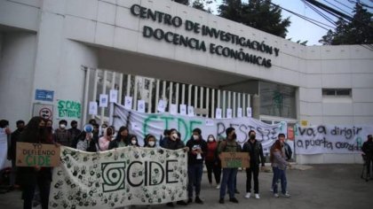 Estudiantes del CIDE toman instalaciones contra imposición de director