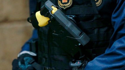 Las Taser también matan: el asesinato de un hombre en el Estado Español vuelve a encender el debate 