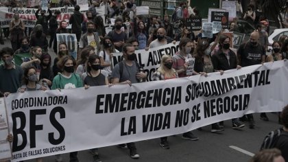 Militantes de organizaciones ambientalistas invitan a marchar este sábado 11 contra el FMI