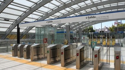 Metrodelegados liberan molinetes en la línea C del subte contra la tercerización laboral