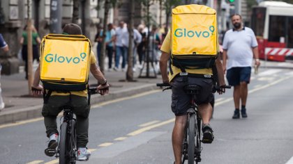 Repartidores en Zaragoza ganan juicio contra Glovo por mantenerlos como falsos autónomos