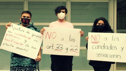 Estudiantes de FES Acatlán juntan más de 200 firmas en defensa de la educación