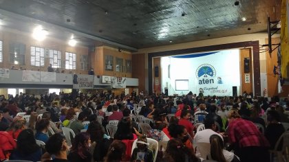 Ante el rechazo de las asambleas de Aten se abrió una nueva negociación