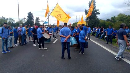 Trabajadores de la Línea 60 reciben apoyo del Plenario Sindical Combativo