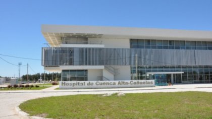 Trabajadores despedidos del Hospital Cuenca Alta realizaron una asamblea para continuar su lucha