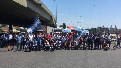 Asamblea de trabajadores de la Terminal 5 del Puerto de Buenos Aires - YouTube