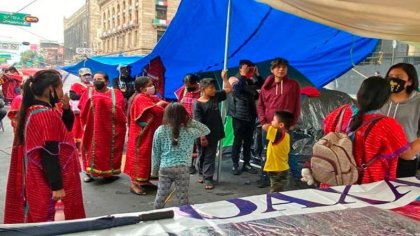 Desde Pan y Rosas repudiamos la represión al plantón Triqui en CDMX