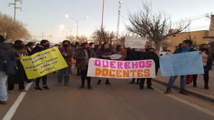 Estudiantes marcharon por falta de docentes en Abra Pampa