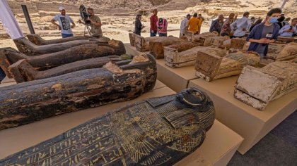 Hallazgo en Egipto: se encontraron 250 sarcófagos y 150 estatuillas de bronce de 2.500 años 