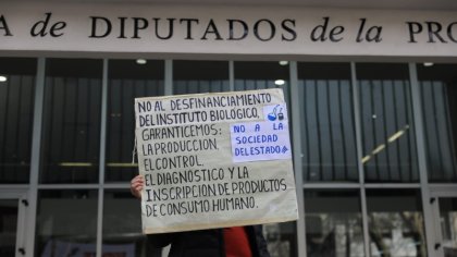 Movilización contra el desmantelamiento del Gobierno de Kicillof al Instituto Biológico