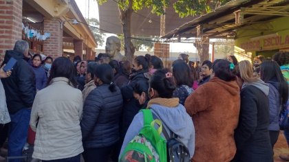 Familias de la escuela 356 de Santa Clara reclaman por aulas sobrepobladas y falta de docentes