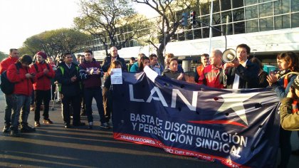 Aeroparque: corte de trabajadores de LAN contra suspensión de delegado