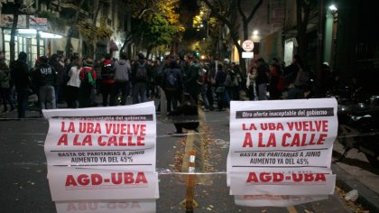 Sociales UBA: se votó en asamblea la toma de la facultad