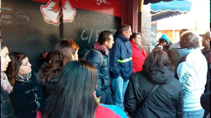 Bahía Blanca: trabajadores de Supermercado Burgos en defensa de sus puestos de trabajo