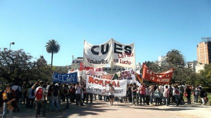 Noche de los Lápices: a 40 años estudiantes secundarios vuelven a salir a las calles de La Plata