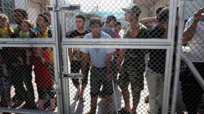 Grecia: "Primeras señales de autoorganización de los refugiados"