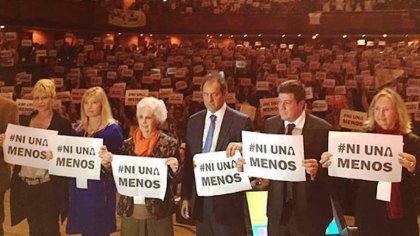 Para Gabriel Mariotto los derechos de las mujeres existen solo para la foto