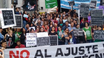 Trabajadores de Ciencia y Técnica de Córdoba marcharon hoy contra el recorte