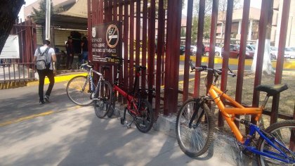 Niegan acceso con bicicleta a Unidad del IPN 