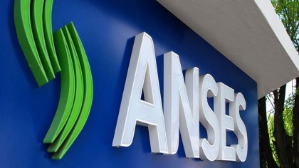 El Gobierno usará fondos de Anses y el Banco Central para cubrir el déficit