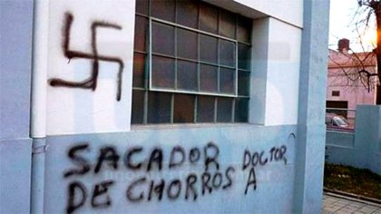 Comenzó un histórico juicio en Entre Ríos por pintadas antisemitas 