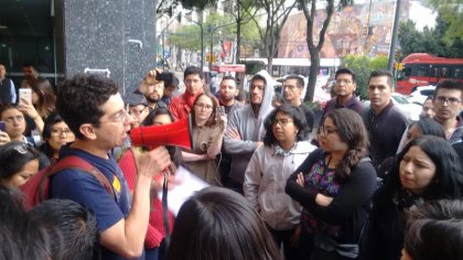 Estudiantes de Posgrado emplazan a diálogo público a funcionarios de CONACYT 