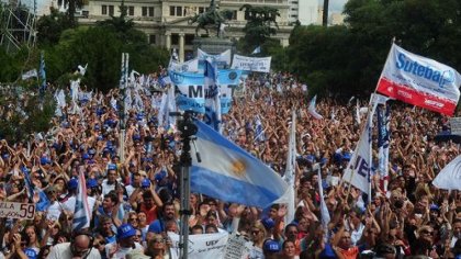 En el marco del paro nacional docente, arrancó la Marcha Federal Educativa