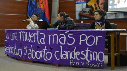 Evo Morales y el MAS discuten nuevo Código Penal y parcial despenalización del aborto