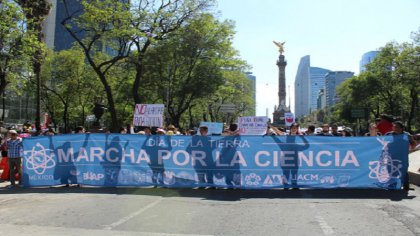 México: marchan miles por la ciencia, la tecnología y humanidades