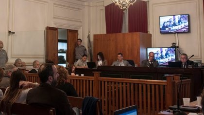 CNU: el Tribunal del juicio a dos criminales les da la espalda a las víctimas