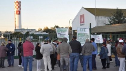 Continúan los despidos en Atanor