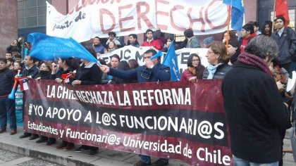 Comienza marcha estudiantil contra reforma de universidades estatales