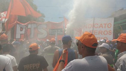 [Fotos] Paro y movilización de la CGT-San Lorenzo