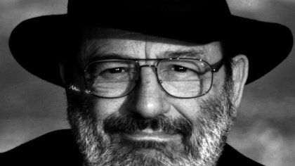 Un día como hoy nació Umberto Eco 