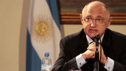 EE. UU. impidió que Timerman ingrese al país, pero el juez lo excarceló por "razones humanitarias"