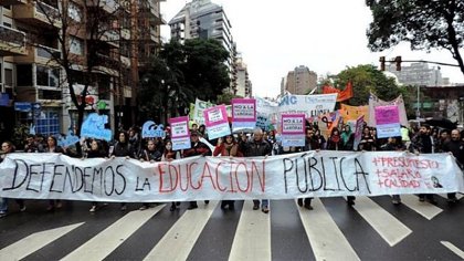 Córdoba: paritarias docentes y algo más