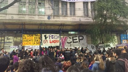 Charlamos con la docente Ana Grondona sobre el rol de los estudiantes en la pelea por otro futuro