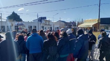 Despiden a una decena de trabajadores municipales en Cutral Co 