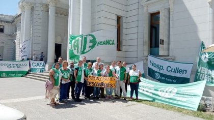 Trabajadores de la salud reclamaron por el pase a planta de trabajadores contratados