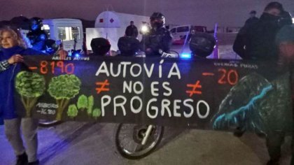 Defensa de los recursos naturales: realizan caravana en ruta 38 