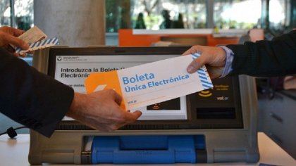 A horas de las PASO la justicia detectó fallas en 48 máquinas de voto electrónico en CABA