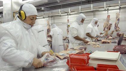 Trabajadores de la carne podrían ir al paro: reclaman reapertura de paritarias y bono 