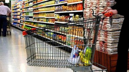 Consumo sin repunte: las ventas en supermercados cayeron un 11% en 2024 