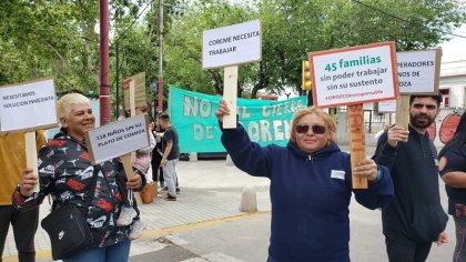 Más de 45 días de lucha: trabajadores de Coreme se movilizaron a la municipalidad de Las Heras