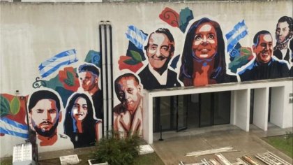 Periodismo UNLP: enorme mural de la gestión mientras la educación está en peligro